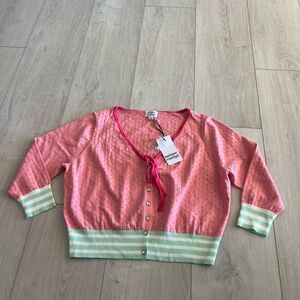 Unique  vintage women’s sweater cardigan size 1X